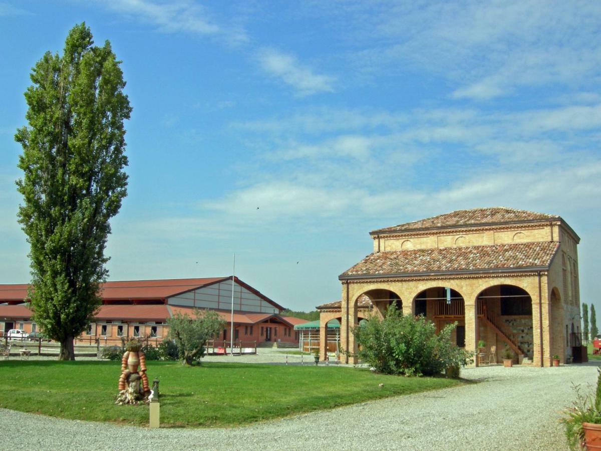 Hôtel Agriturismo Corte Ghiara à Fontanellato Extérieur photo