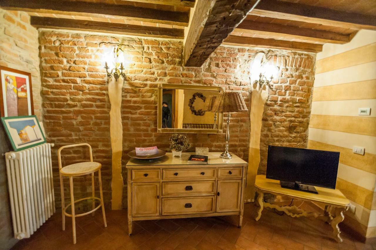 Hôtel Agriturismo Corte Ghiara à Fontanellato Extérieur photo