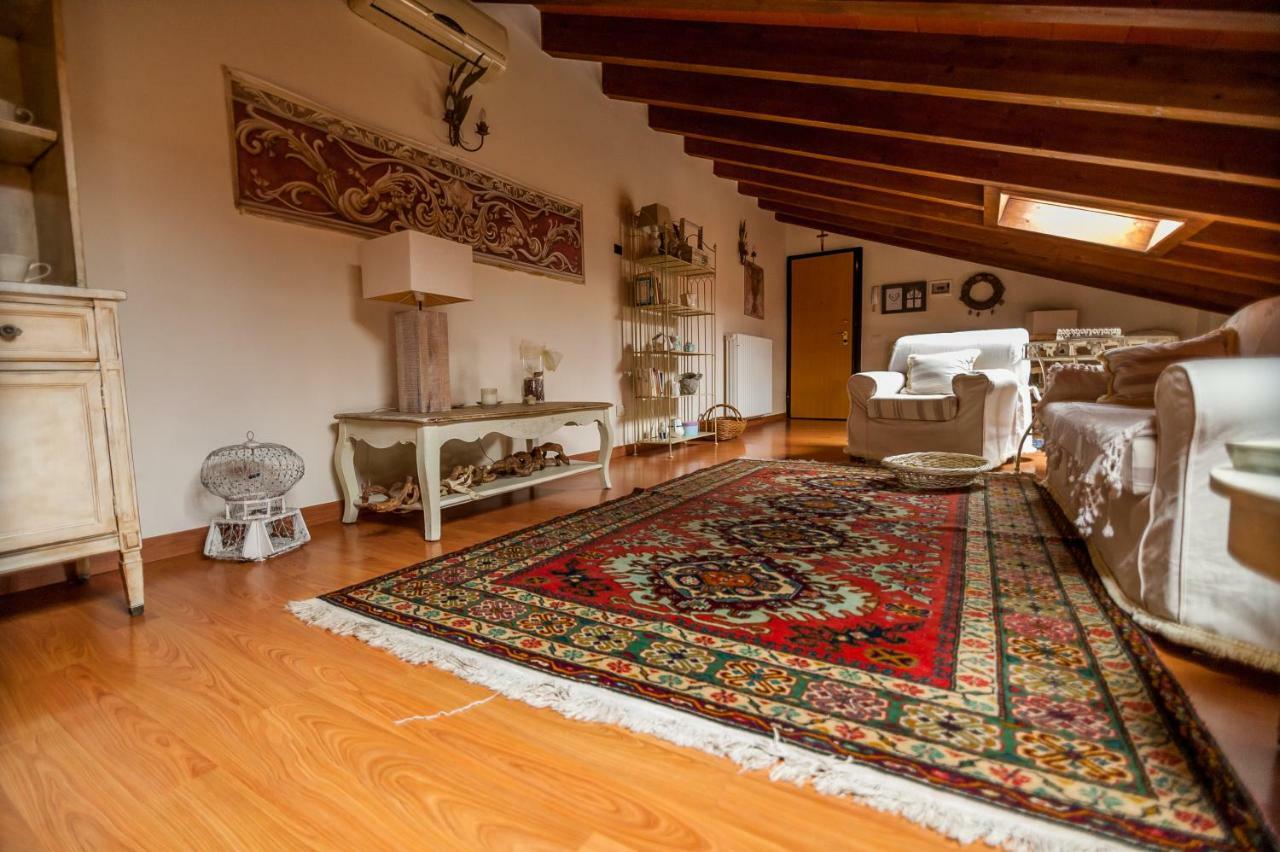 Hôtel Agriturismo Corte Ghiara à Fontanellato Extérieur photo