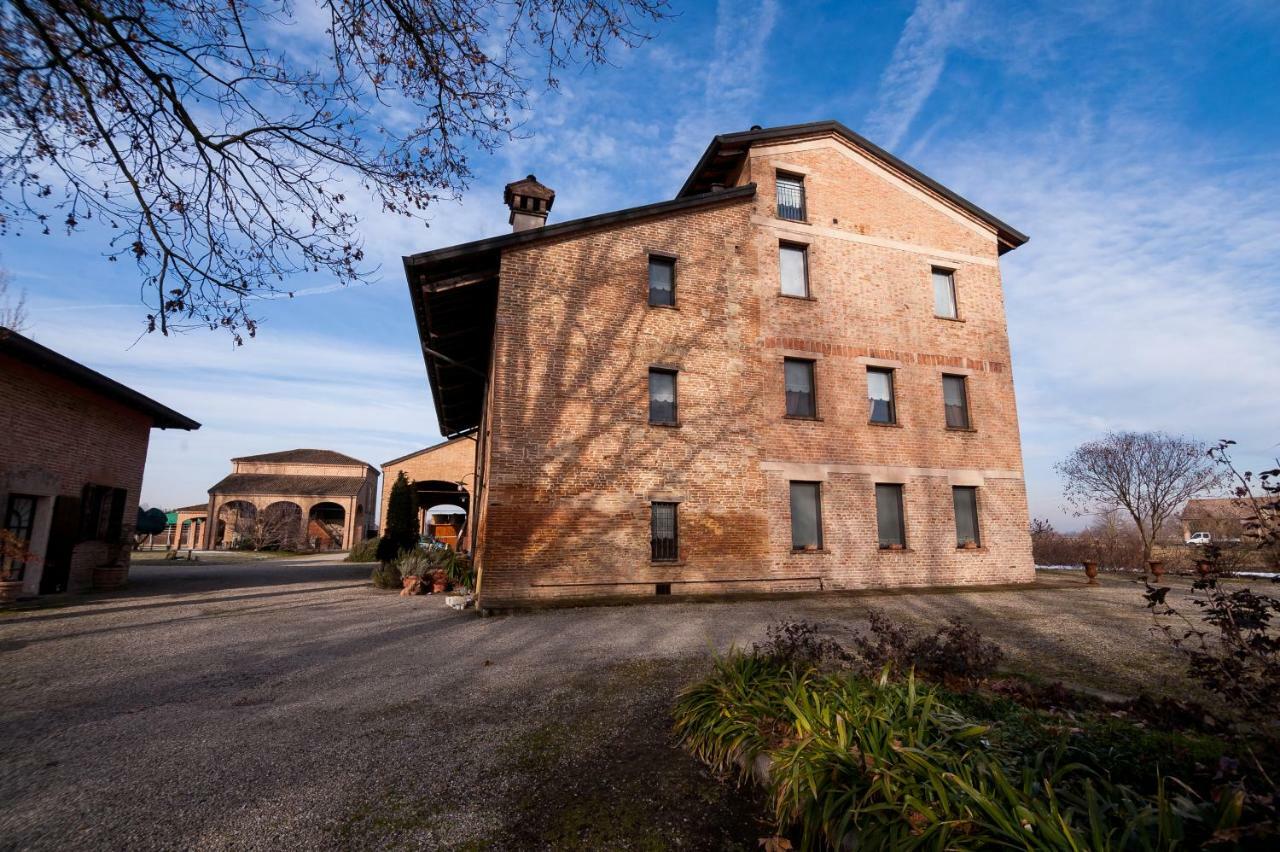 Hôtel Agriturismo Corte Ghiara à Fontanellato Extérieur photo